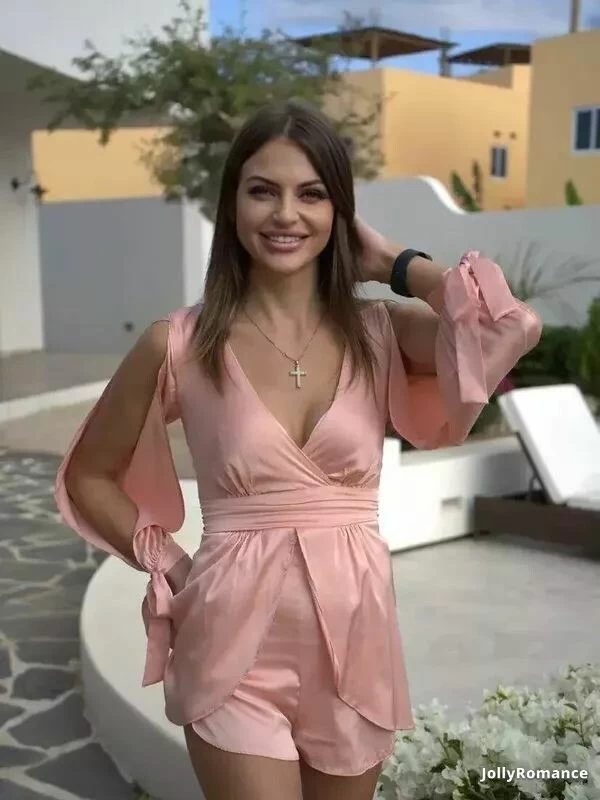 Anna, 36